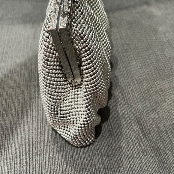 Vintage Whiting & Davis Silver Chainmail Clutch - Picture 5 of 10